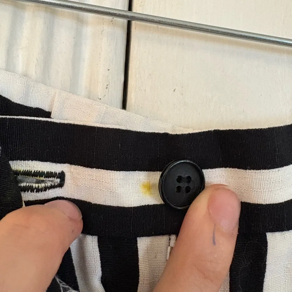 🎹 striped long shorts 🎹 Black Size 10 - Image 3