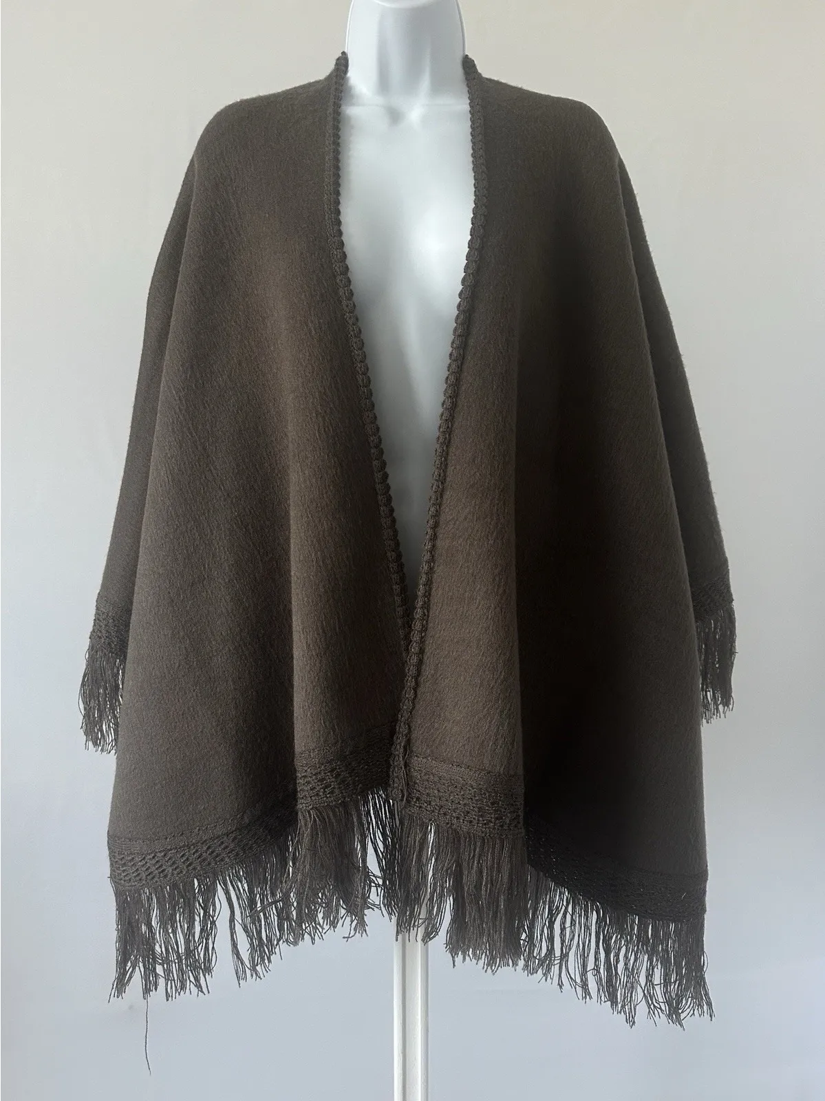 NWOT! Dark Taupe Alpaca Blend Poncho from Ecuador, Sz: OS (b38) Brown Size undefined - Image 1