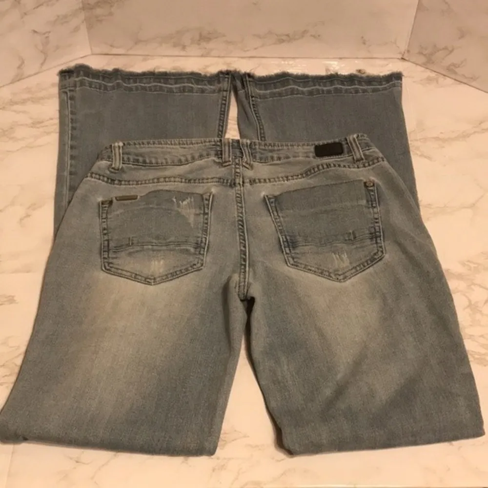 Celebrity pink distressed light wash denim lo rise flare jeans size 28 - Image 8