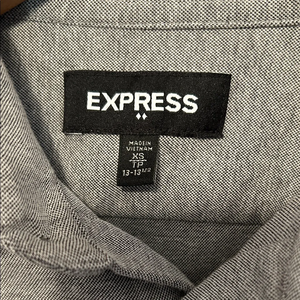 Express Womens Casual Gray Button Down Shirt Size XS - Image 2