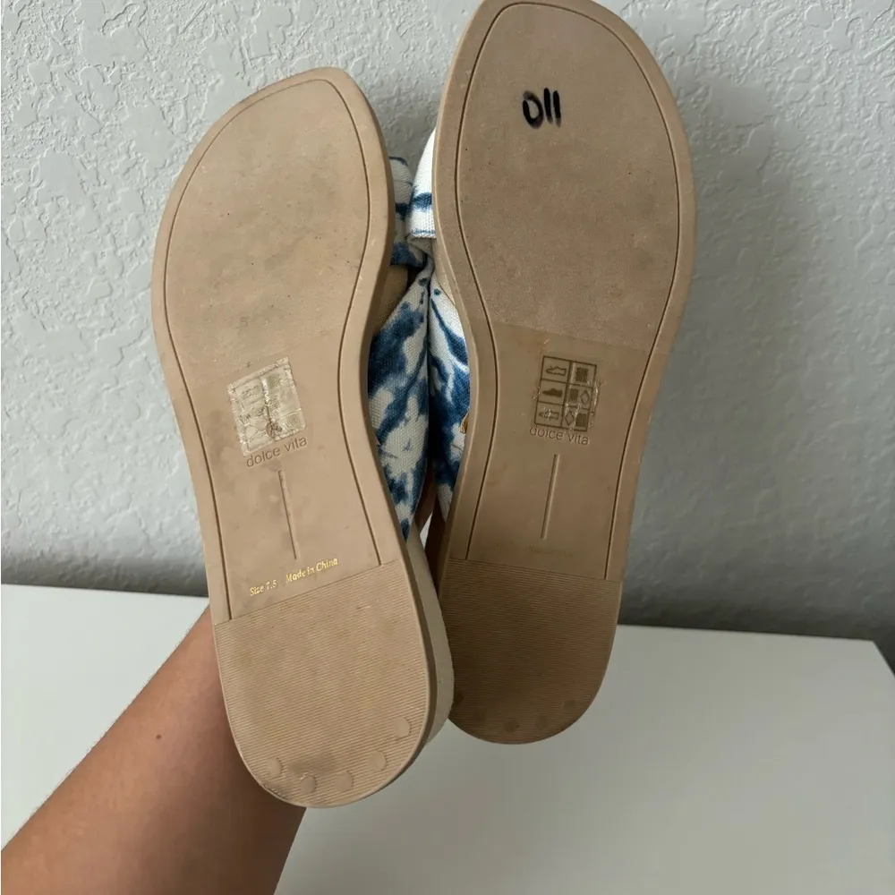 Dolce Vita blue/white Tie dye espadrille sandal size 7.5 Blue - Image 9