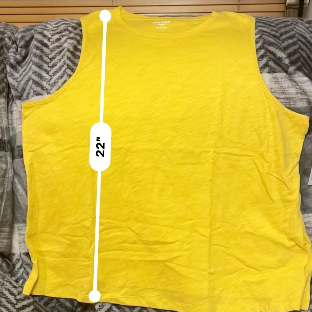 Old Navy Yellow Sleeveless Crew Neck Tank Top XL NWT Casual Summer Basic - Image 8