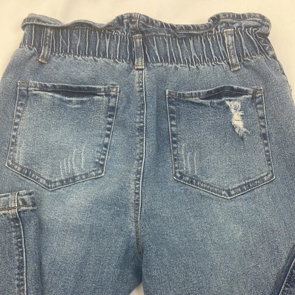 Tinseltown Stylish Blue Distressed Women's Jeans size 7 - Image 9