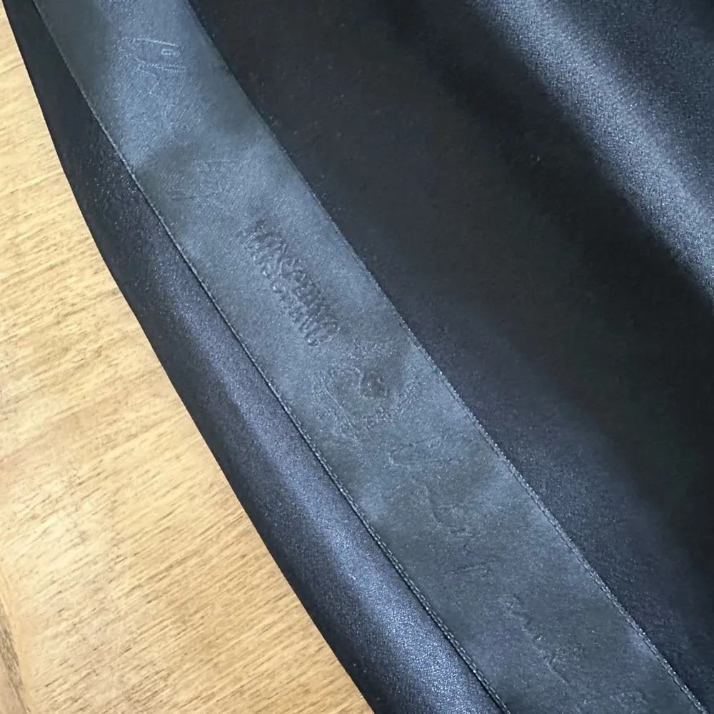 Vintage Moschino!  Black pencil skirt with side ribbon and bow - size 4/6 - Image 2