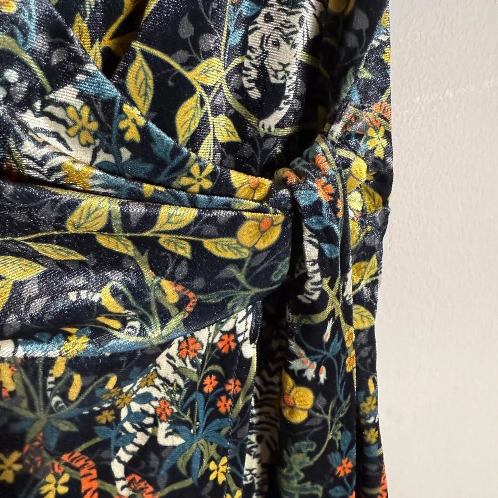 Urban Outfitters Tiger Snake Print Velvet Wrap Mini Dress Women's XS Multi NWOT - Image 8