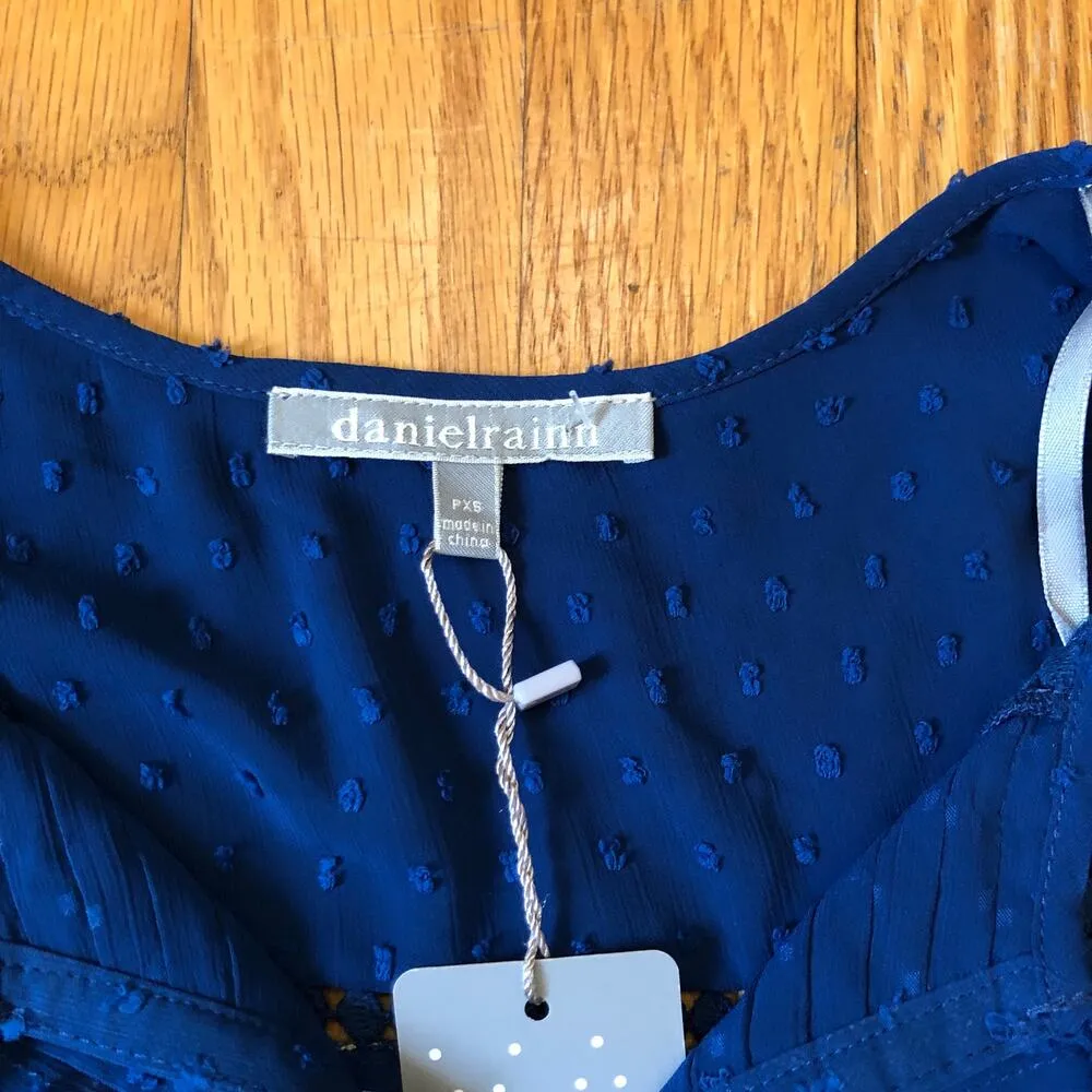 Daniel Rainn NWT Women's Blue Floral Cap Sleeve Blouse - Size Petite XS - Image 3