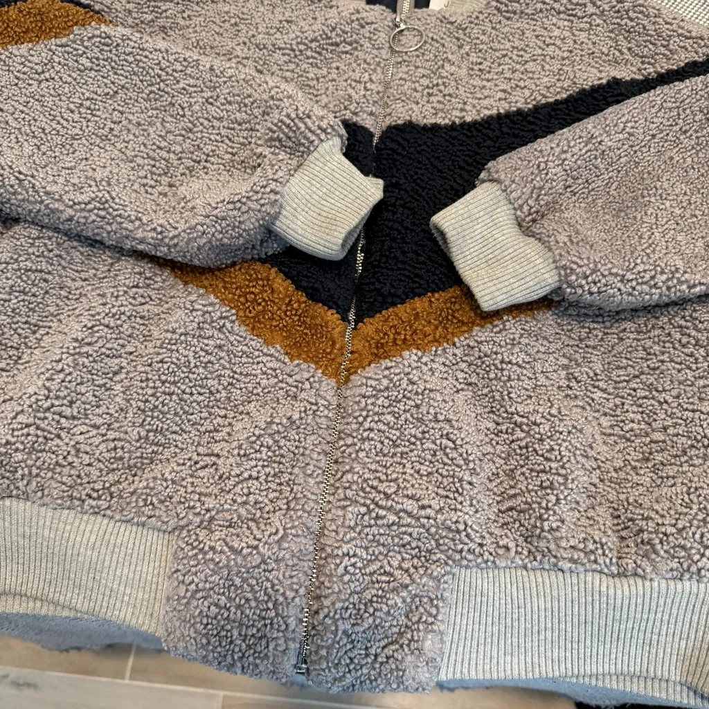 J.O.A. Colorblock Teddy Faux Fur Jacket,l size S - Image 7