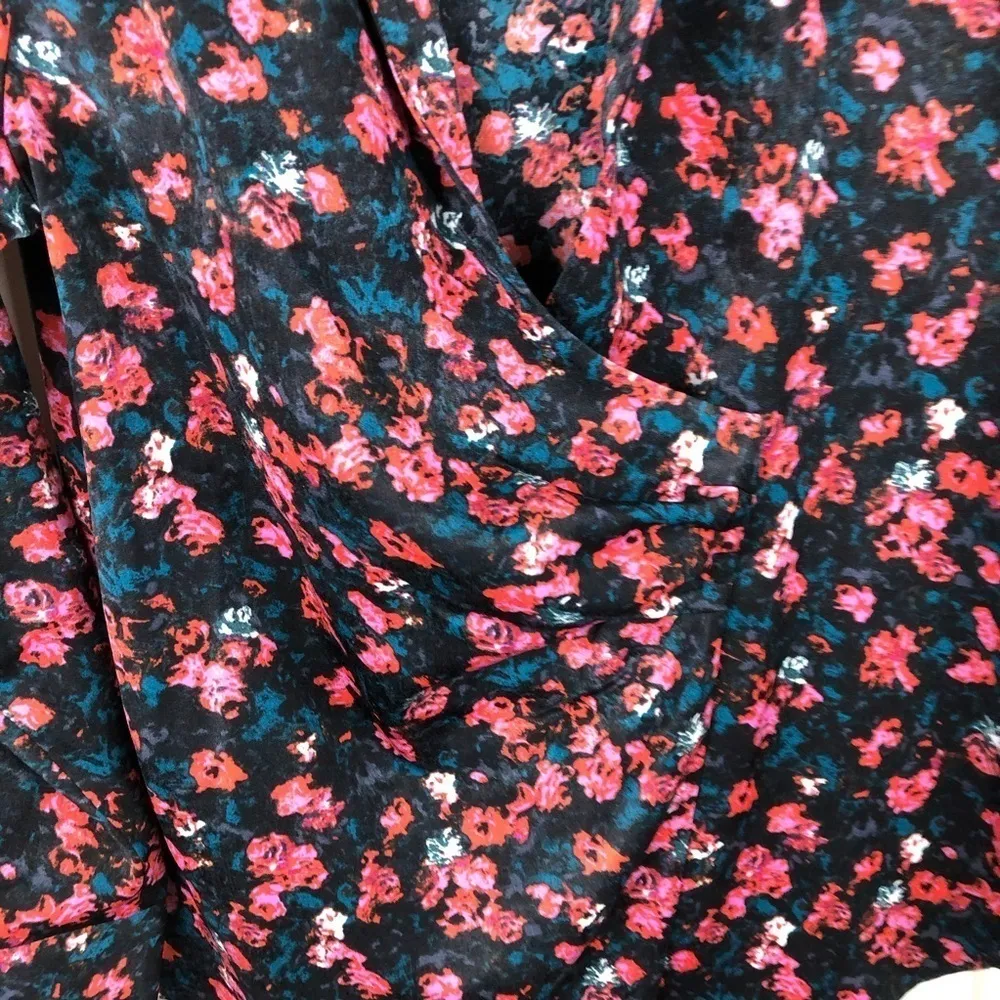 Something Navy Draped Front Top Rosebud Painterly - Image 3