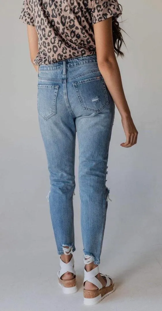 Distressed Mom Jeans Size 29 - Image 3
