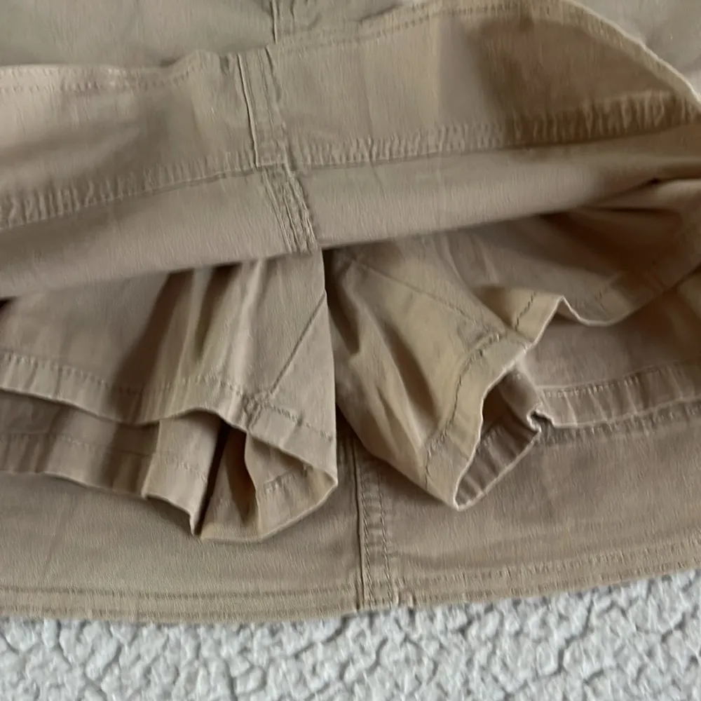 St. John’s Bay Stretch Khaki Skirt Skort Size 10 - Image 2