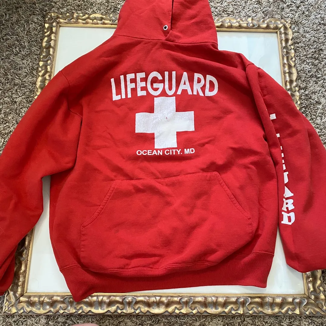 Lifeguard Hoodie Red Size M - Image 2
