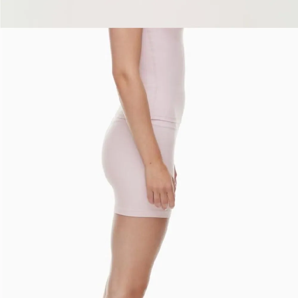 Women's pink workout Shorts - Image 4