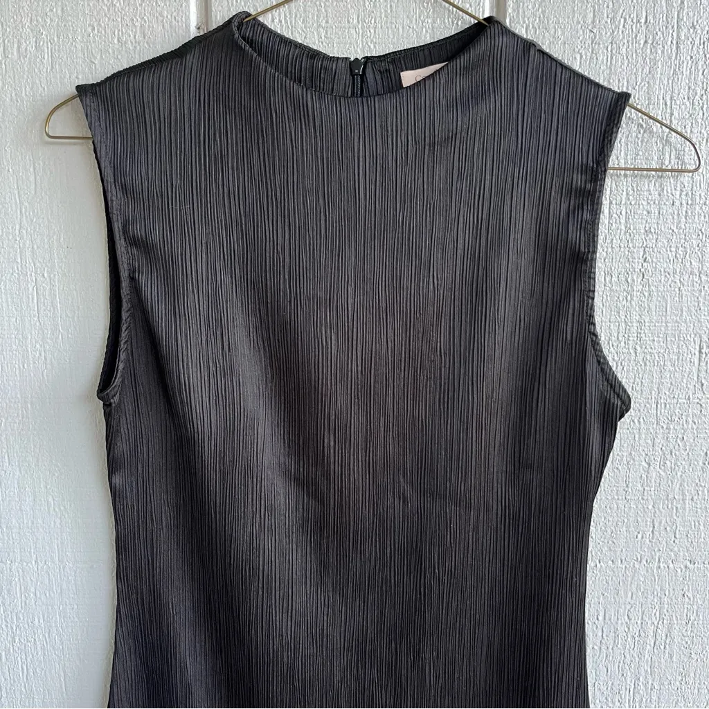 Camila Coelho Pleated Sleeveless Midi Dress in Black Size S - Image 3