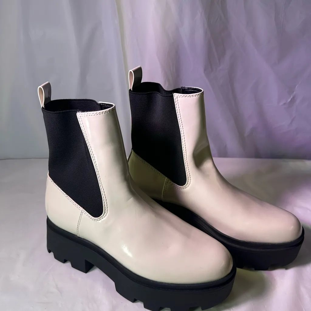 Open Edit Elegant Two-Tone Ankle Boots - Image 3