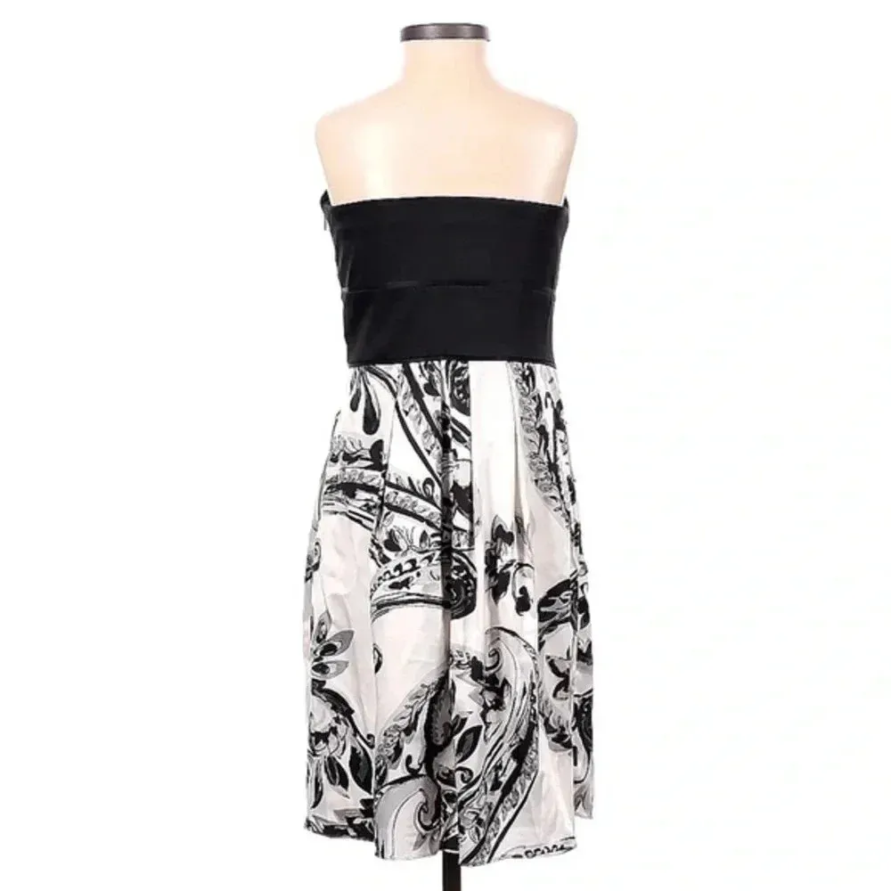 White House Black Market | Strapless Paisley Formal Cocktail Dress Size 2 - Image 2