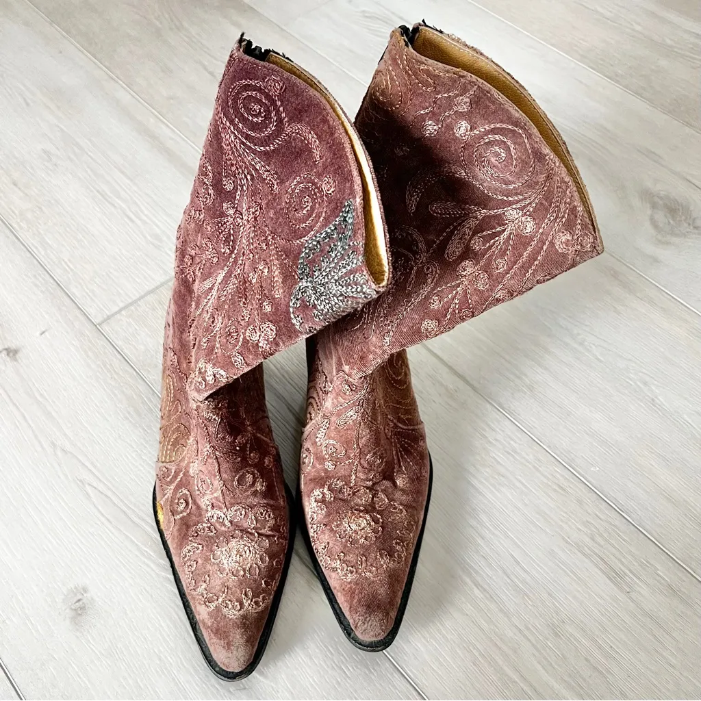 Vintage Floral Embroidered Brown Velveteen Cowboy Boots Size EU 37 / US 6.5 - Image 3