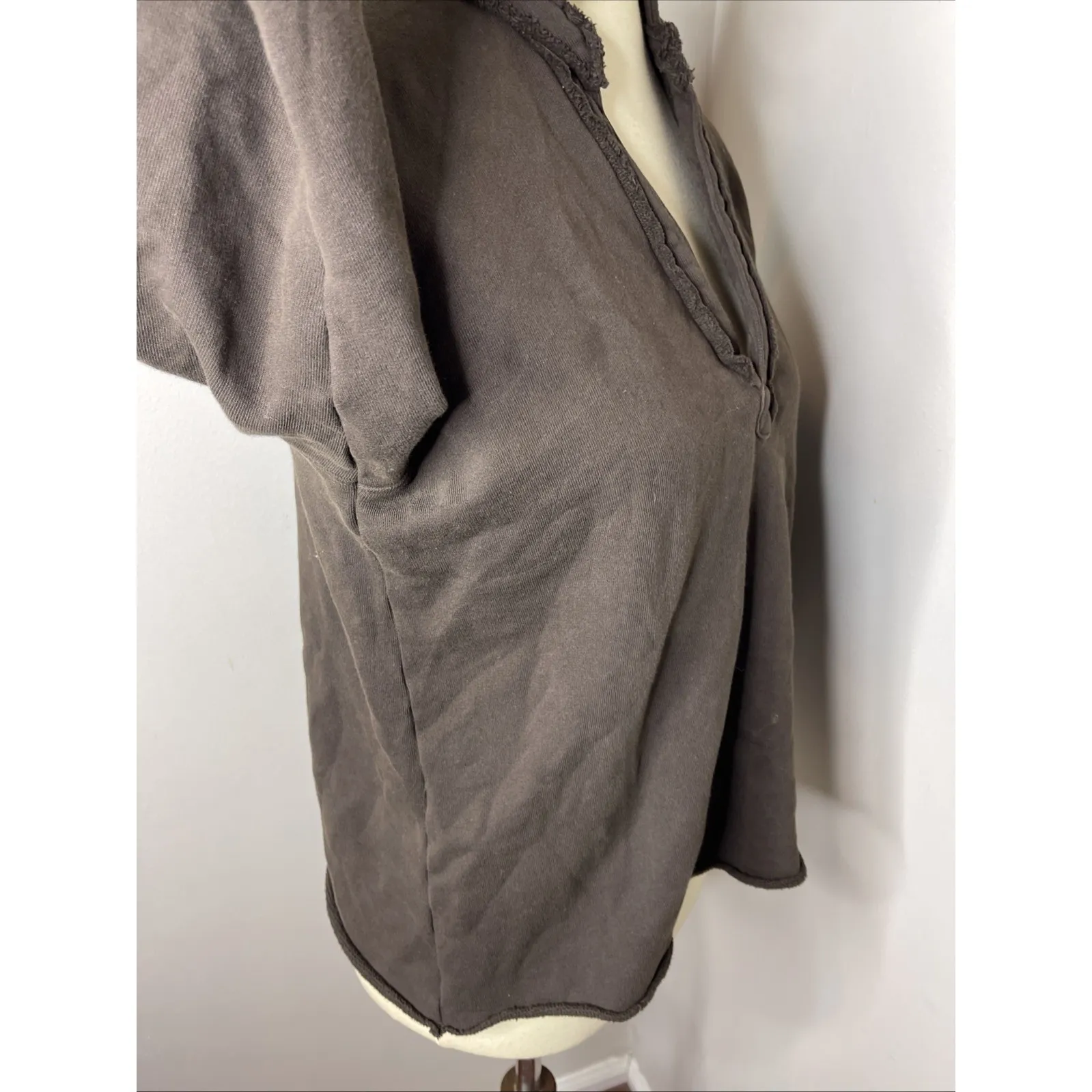 Frank & Eileen Patrick Popover Henley Brown XS - Image 5