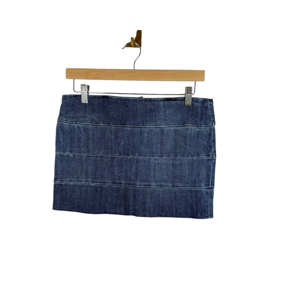 VINTAGE Y2K Current/Elliott Low Rise Denim Mini Skirt in Blue Size S (1) - Image 2