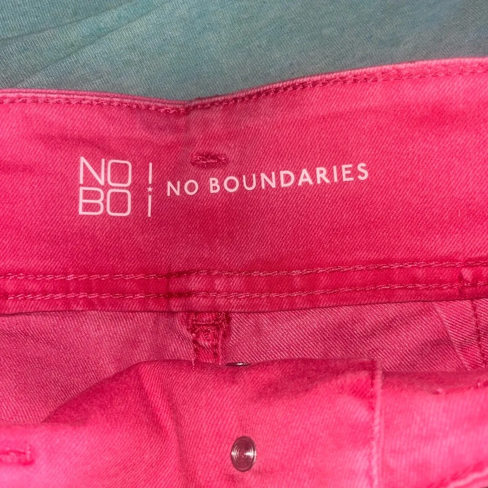 No Boundaries Juniors 2 Button Corset Shorts Small Pink 5 Pocket Denim Shorts - Image 7