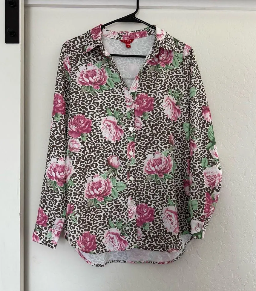 Guess Women’s Vianca Printed Satin Shirt Button Down Leopard Animal Floral Work - Image 3