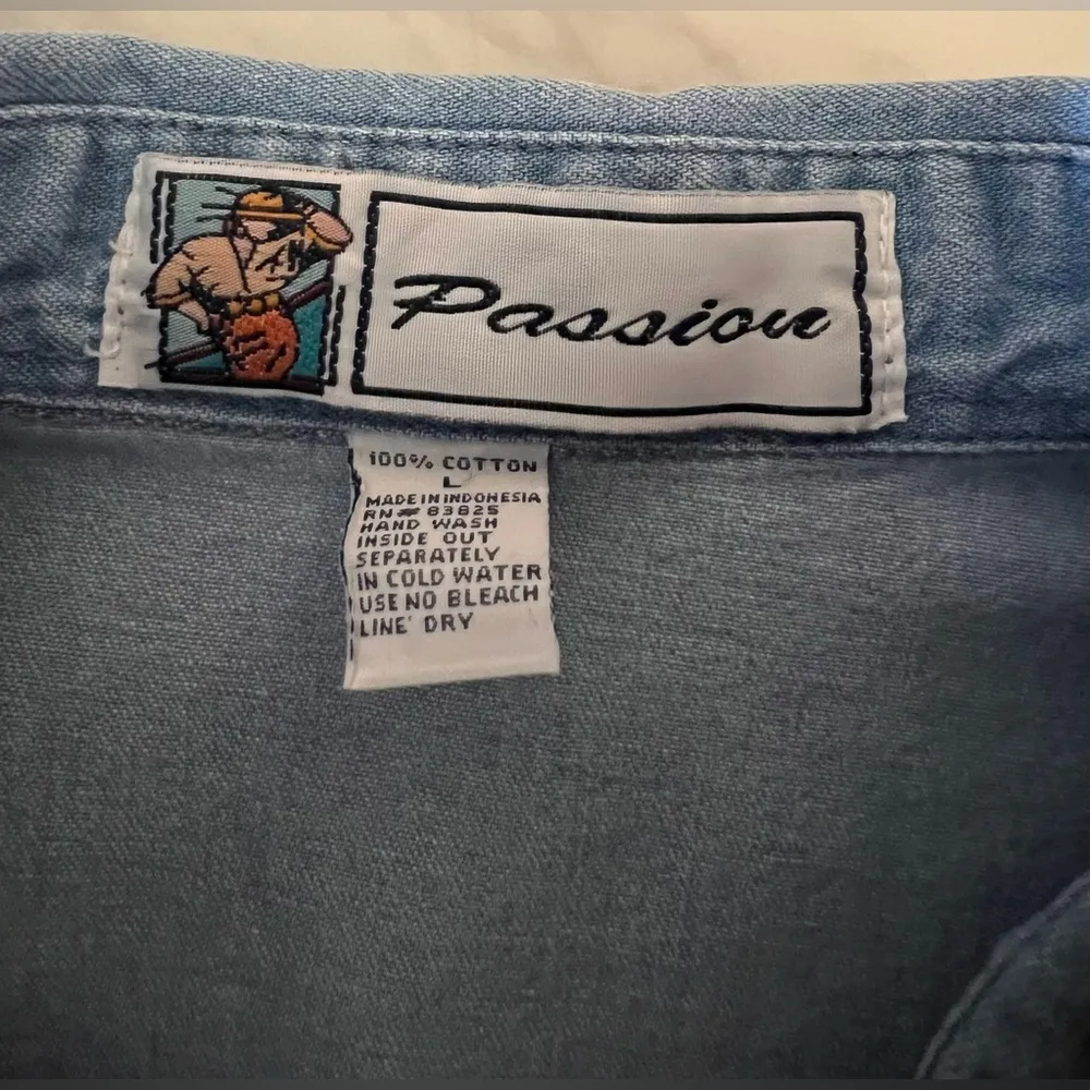 Passion Vintage Southwestern Woman’s Button Down Cactus Embroidery Blue Size L Size L - Image 3