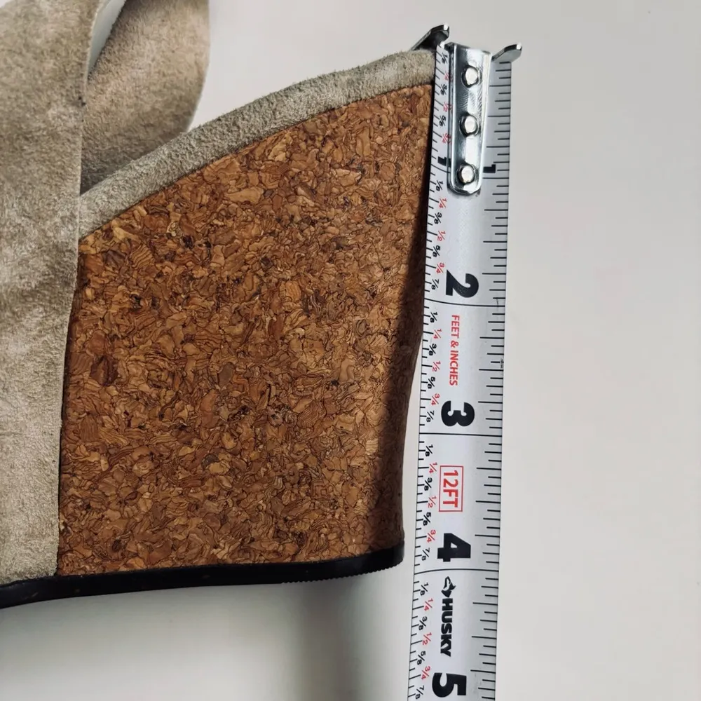 UGG Beige Suede Cork Sandals Wedge Platform Woman’s Shoe Size 9 - Image 16