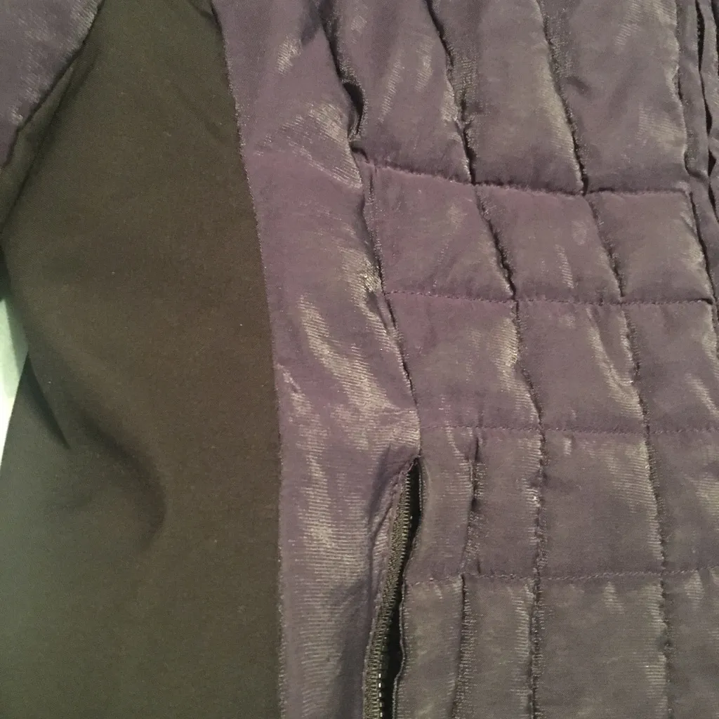 Size small blackberry and black hooded jacket - Image 3