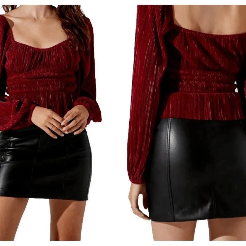 NEW ASTR The Label‎ Ziva Top Merlot  Pleated Balloon Sleeve Blouse Small - Image 2