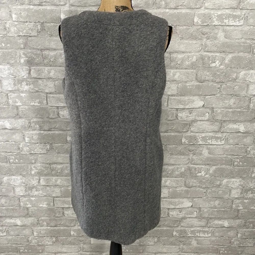 Pleione Gray fleece snap front vest - Image 6