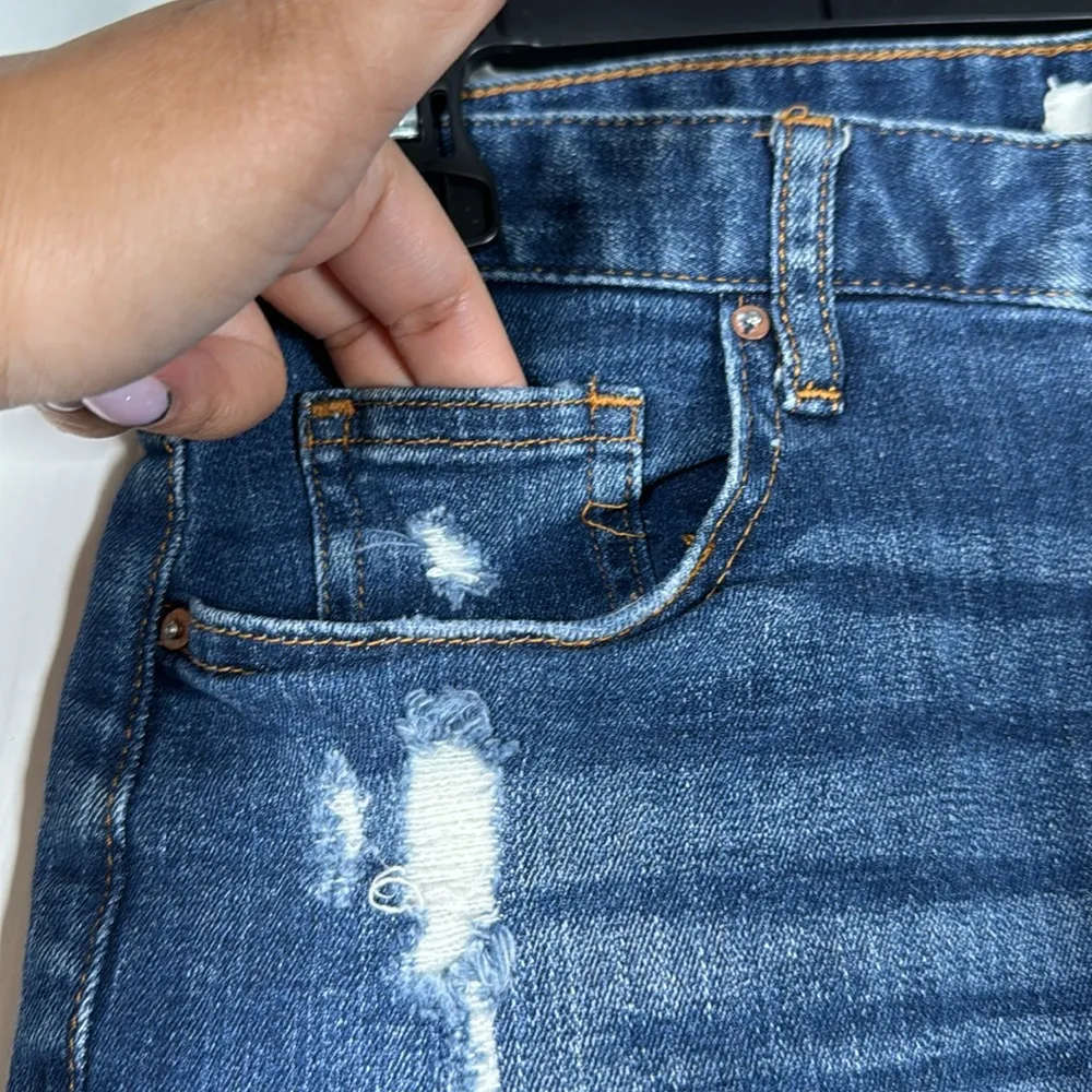 H&M Denim Blue Booty Shorts Size 4 EUC #VEG-0245 - Image 5