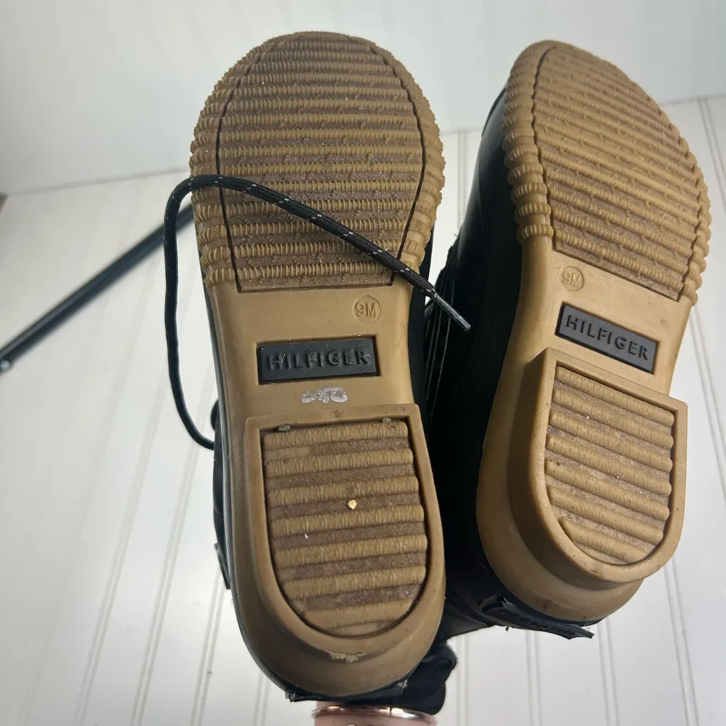 Tommy Hilfiger Black Quilted Lace-Up Duck Boot Red Lining – Women’s US 9M - Image 7