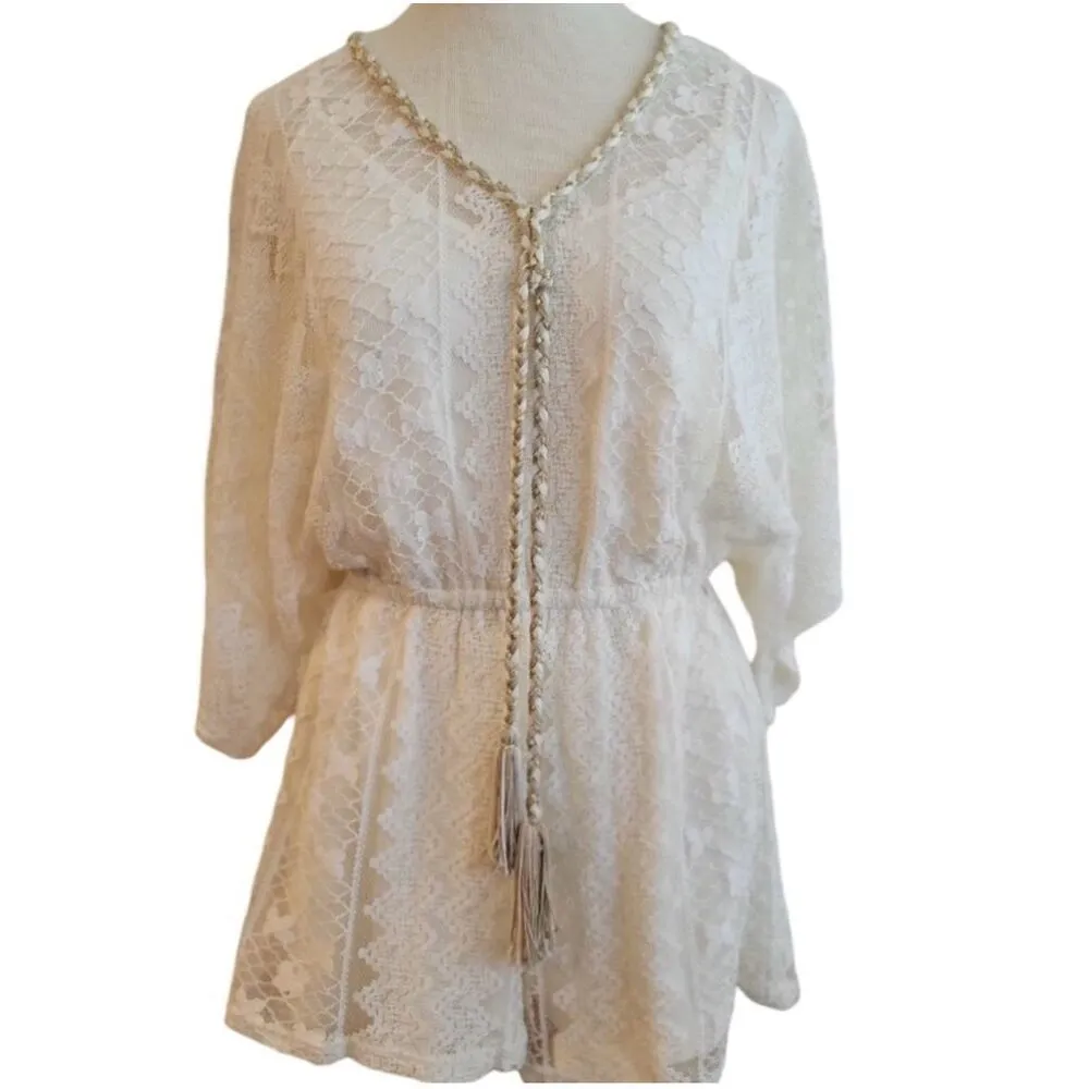 Venus ✨ Off White Lace Sz Medium Romper✨ - Image 7