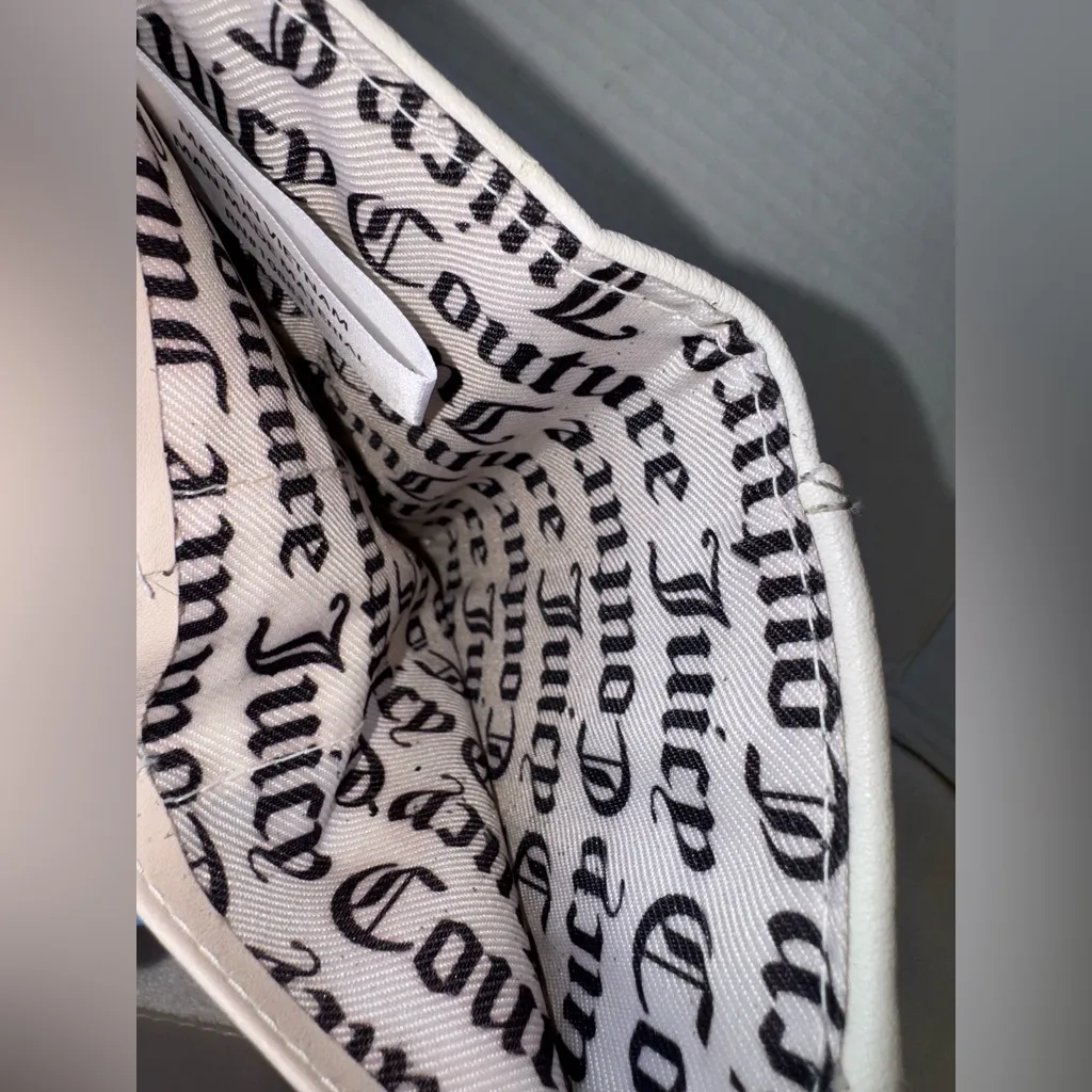 Black Velour And White Faux Leather Juicy Couture Trifold Wallet Heart Keyring - Image 11