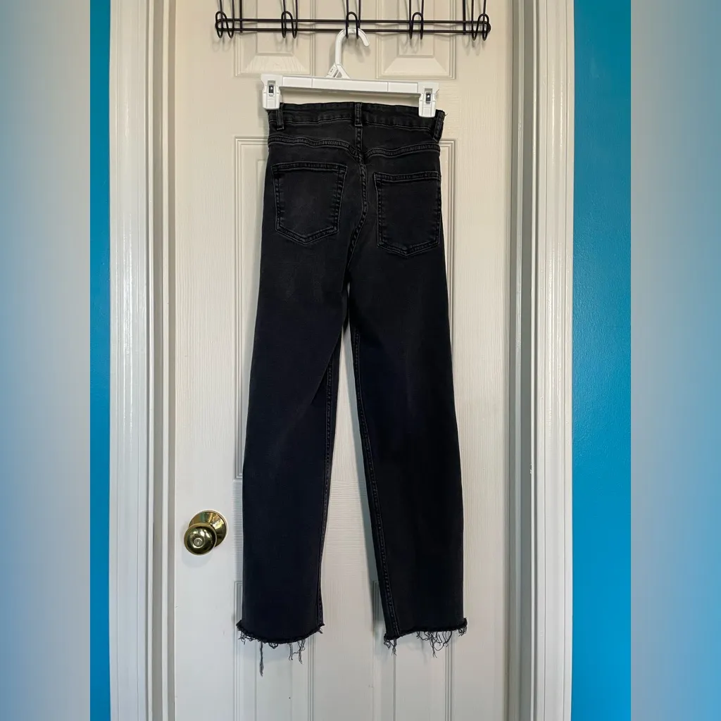 H&M Divided Black Frayed Jeans - Image 4