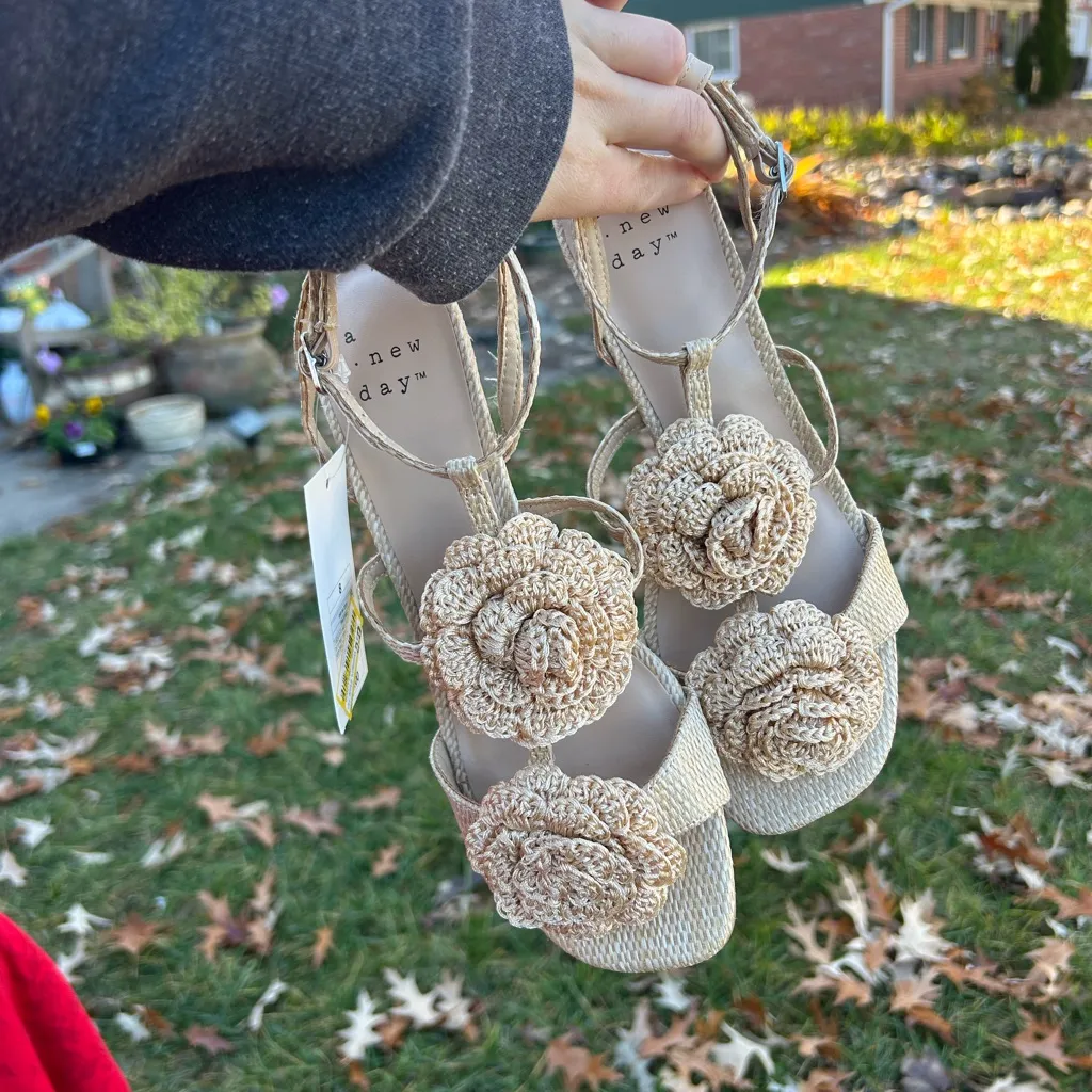 Nwt Women's Esme Floral Crochet Kitten Heels - A New Day size 8 3d beach summer - Image 6