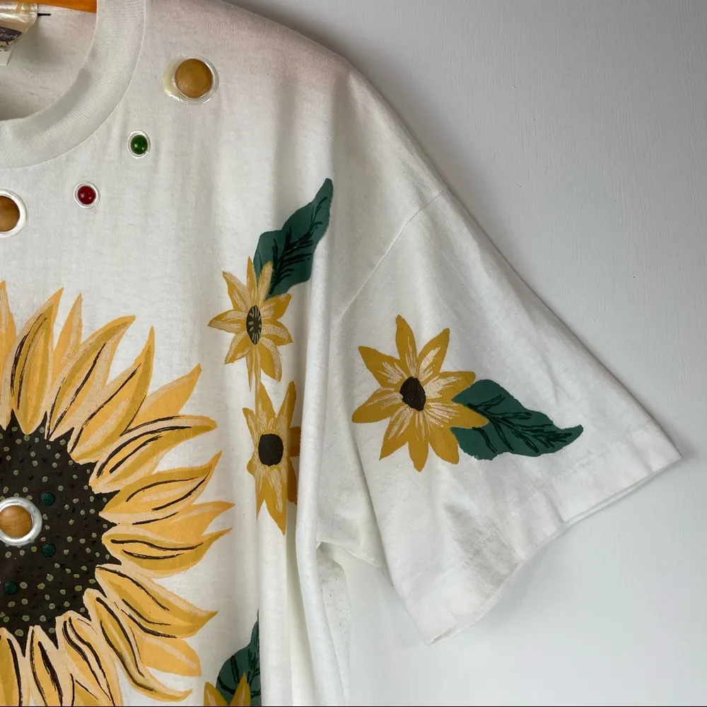 Vintage Brush Works Art to Wear Sunflower Hand Painted Tshirt Single Stitch Boho White Size XL - Image 4
