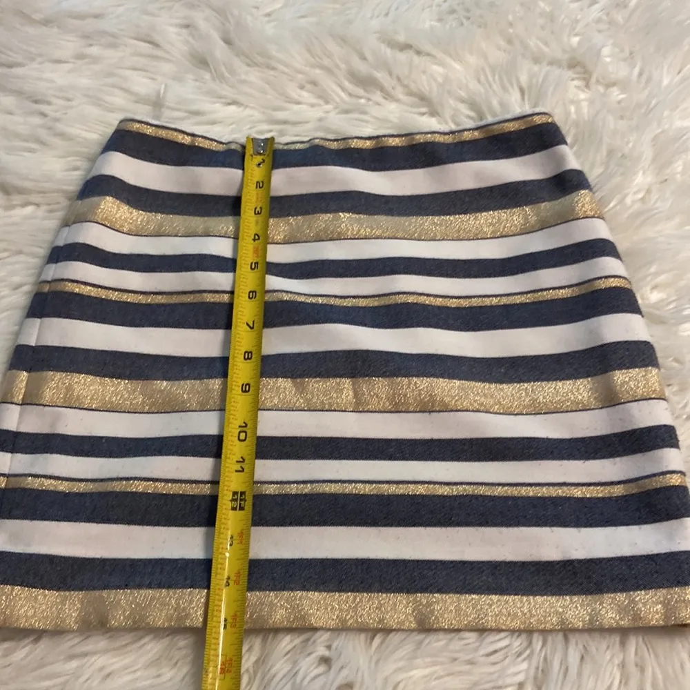 J.Crew Skirt size 0 condition is good color is gold with blue and white - Image 9