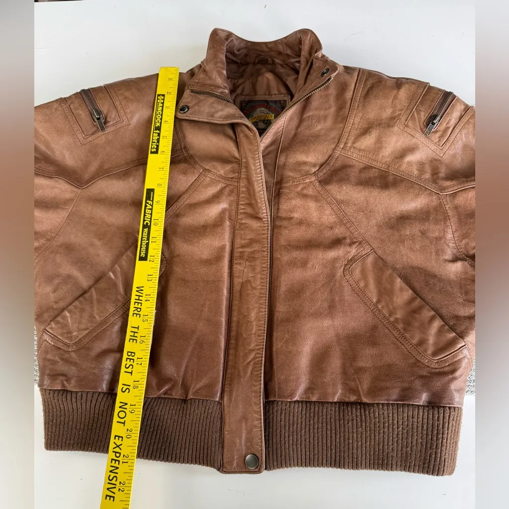 Vintage 80s Adventure Bound Distressed Brown Leather Bomber Jacket Size Medium - Image 9