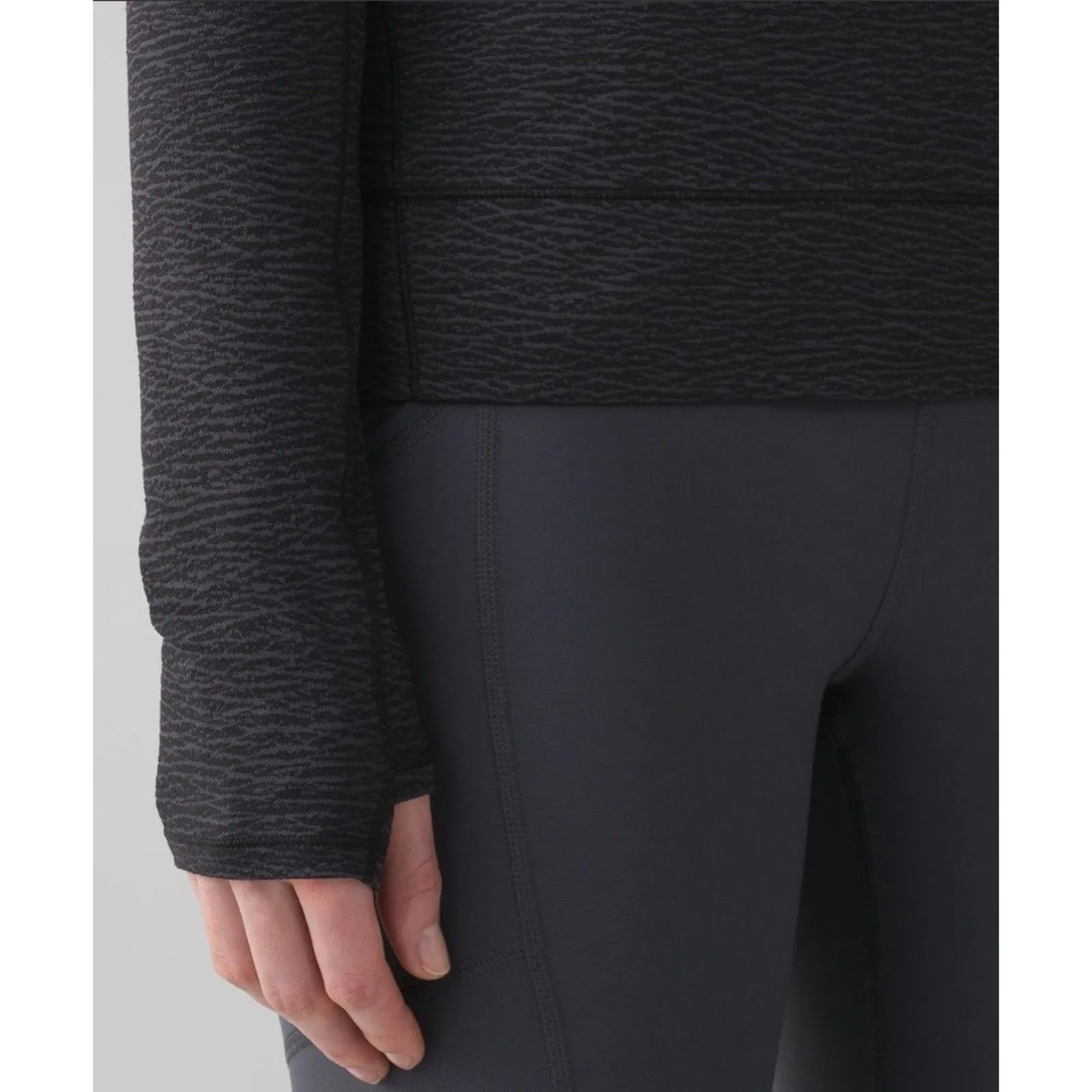 Lululemon Squad Goals Hoodie Sheer Luon Pebble Jacquard V2 Black Size 8 - Image 7