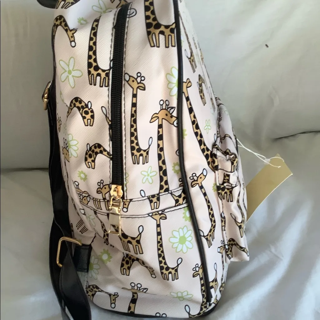 💥HP 💥 🆕 BEIGE GIRAFFE MINI BACKPACK GIFT 🦒 Tan - Image 3