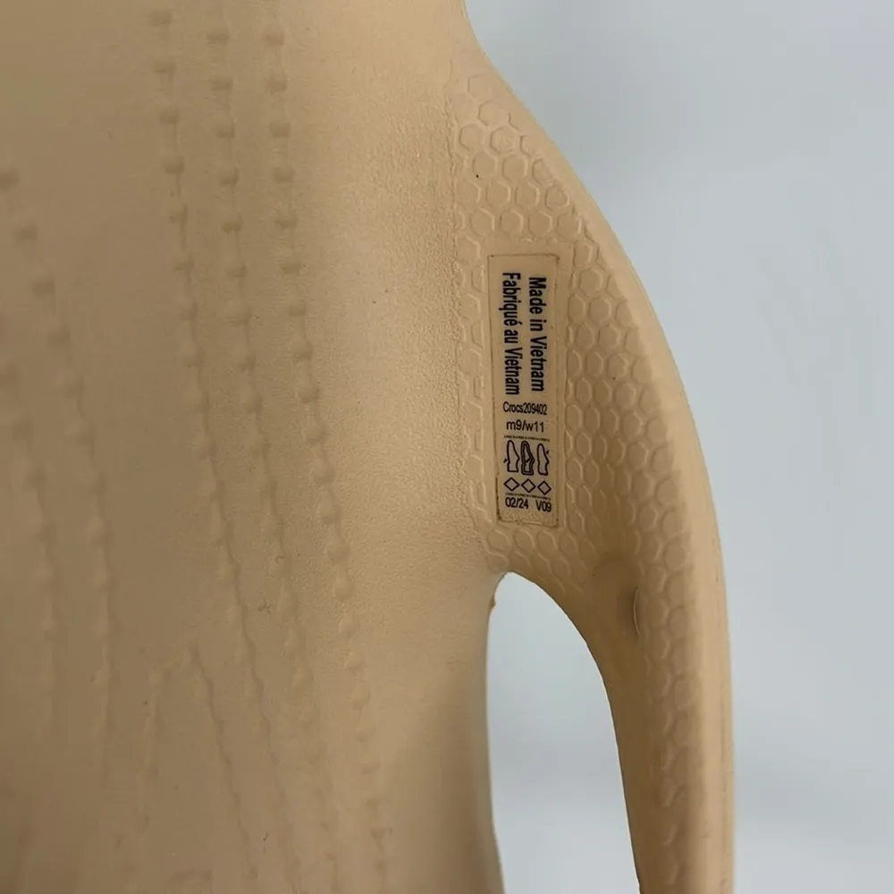 CROCS Thong Sandals Flip Flops Sz 11 Comfy Summer Waterproof‎ Casual Flexible - Image 2