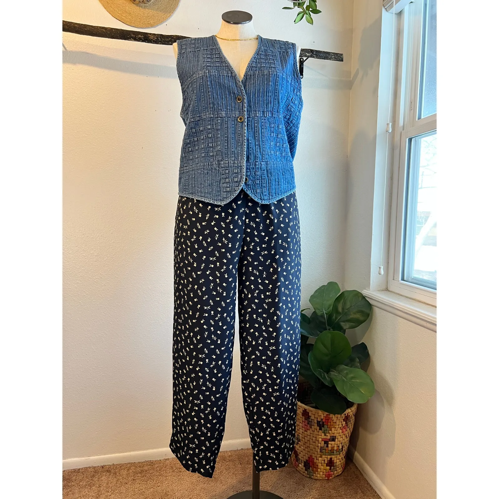 Blue Dragonfly Butterfly Print Elastic High Waisted Relaxed Pants Size XL - Image 3