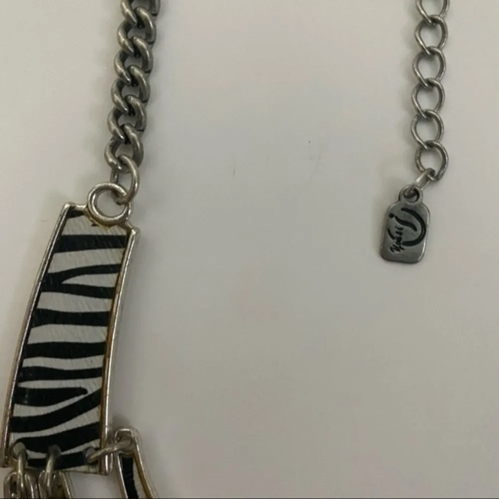 Zebra Striped Statement 3 Layer Bib Necklace Black - Image 7