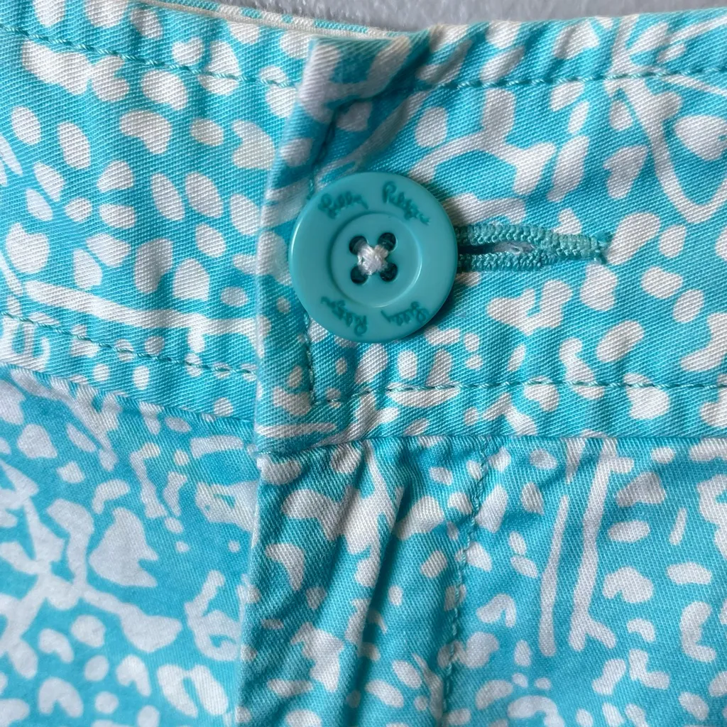 Lilly Pulitzer Women’s Shorely Blue Ice Cake‎ The Walsh Short Size 2 - Image 4