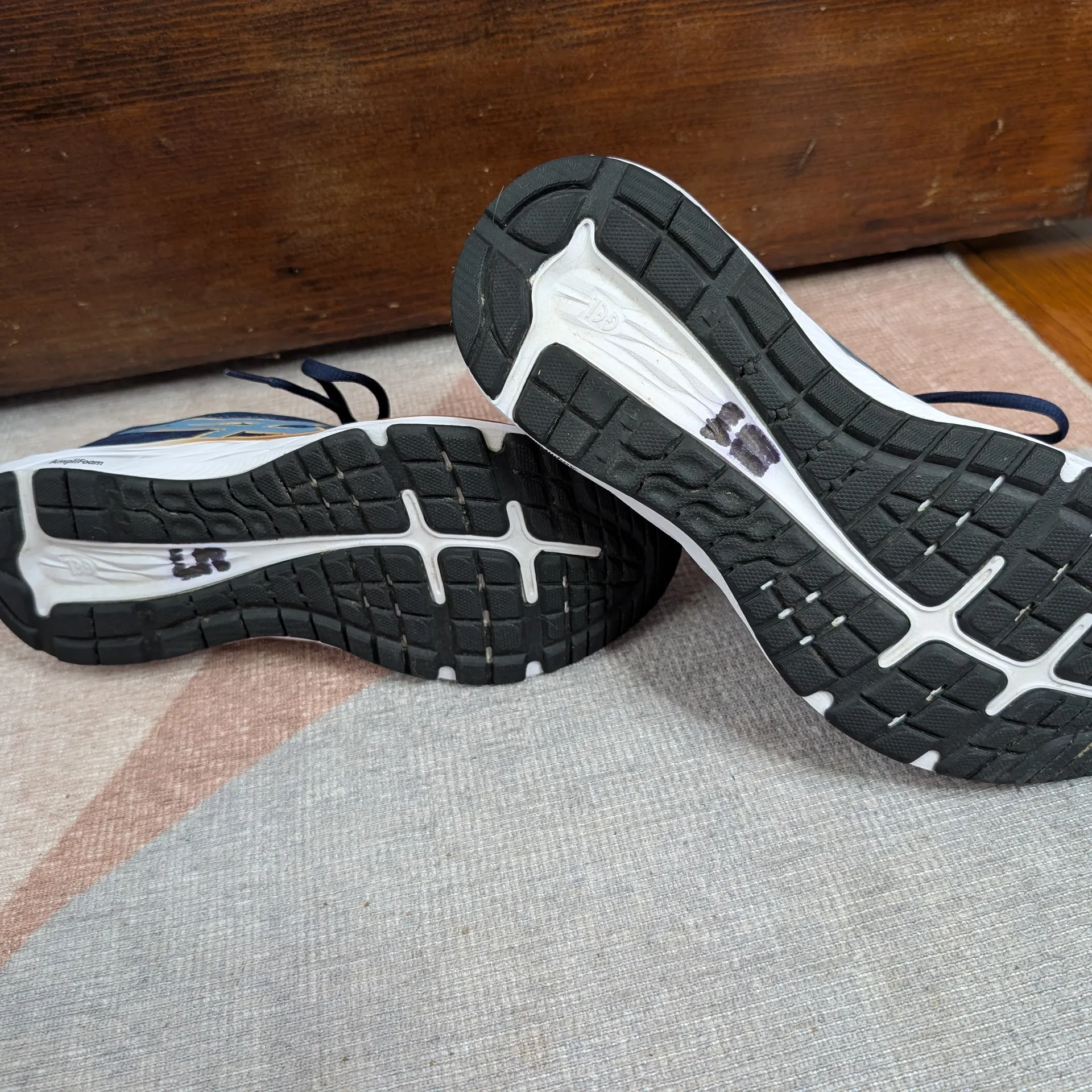 ASICS Women's Gel-Excite 7 Running Shoe Size 9 Women's Navy/White - Image 5