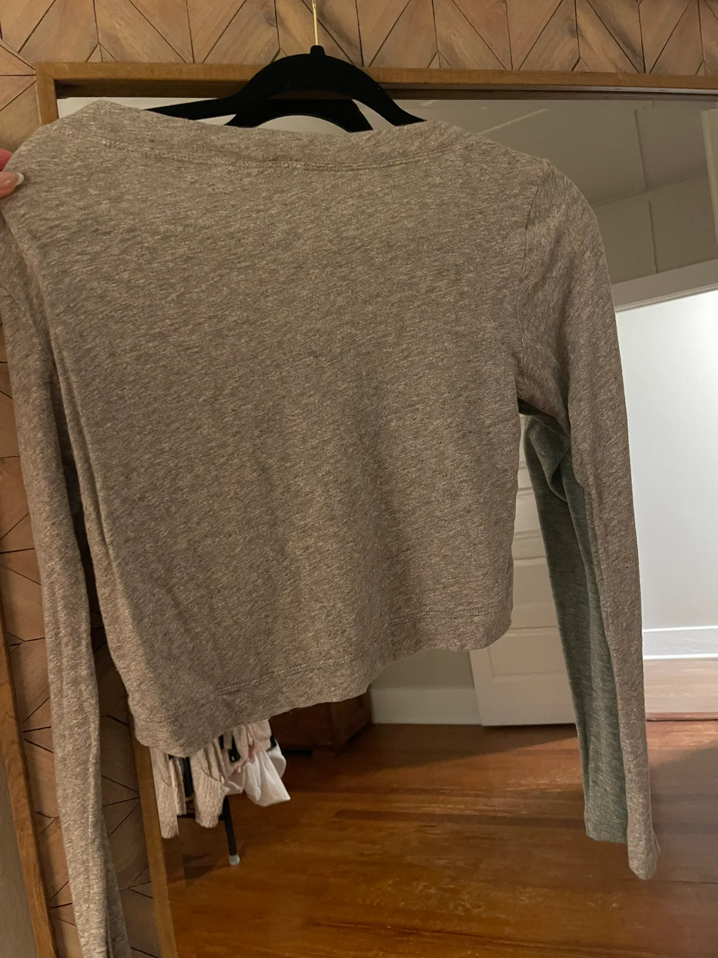 Long Sleeve Cropped Shirt  - Image 2