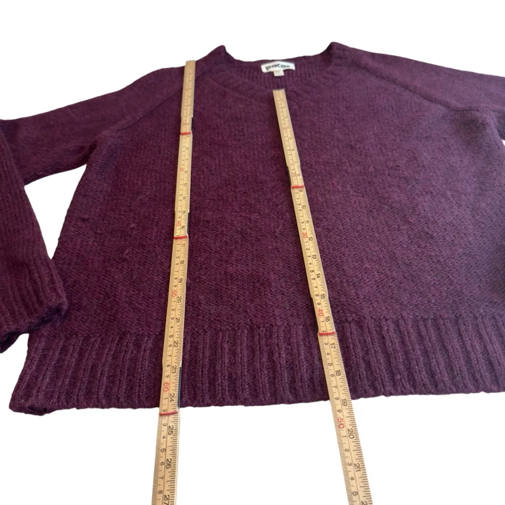 Pacas Alpaca Virgin Wool Blend Burgundy V Neck Knit Sweater Size M Peru !SHEDS!! Purple Size M - Image 6