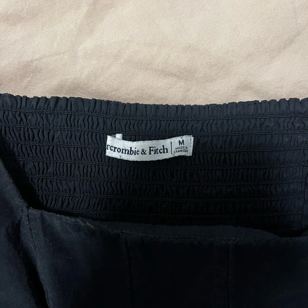 Abercrombie Black Puff Sleeve Top - Image 3