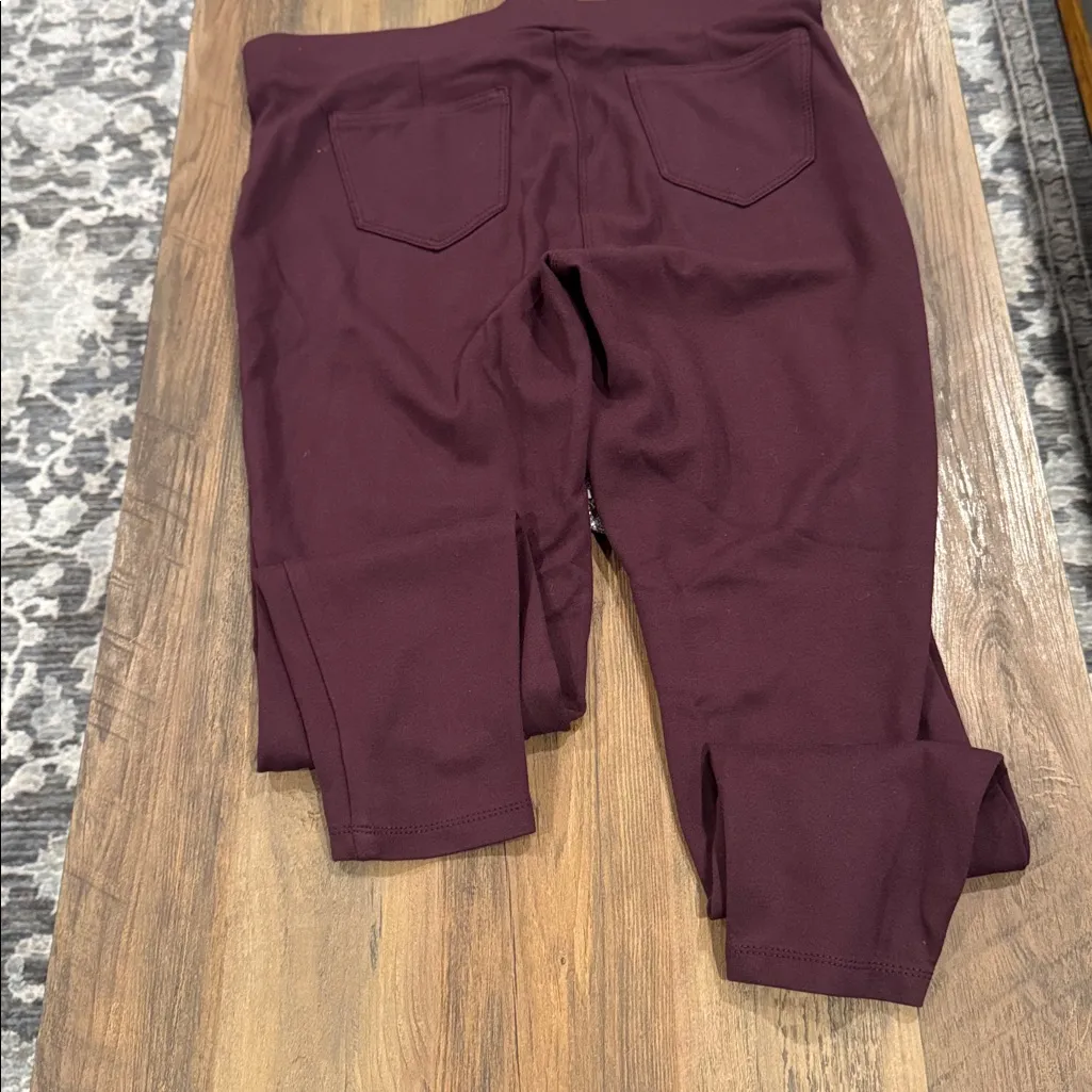 Burgundy Cropped Leggings - Image 5