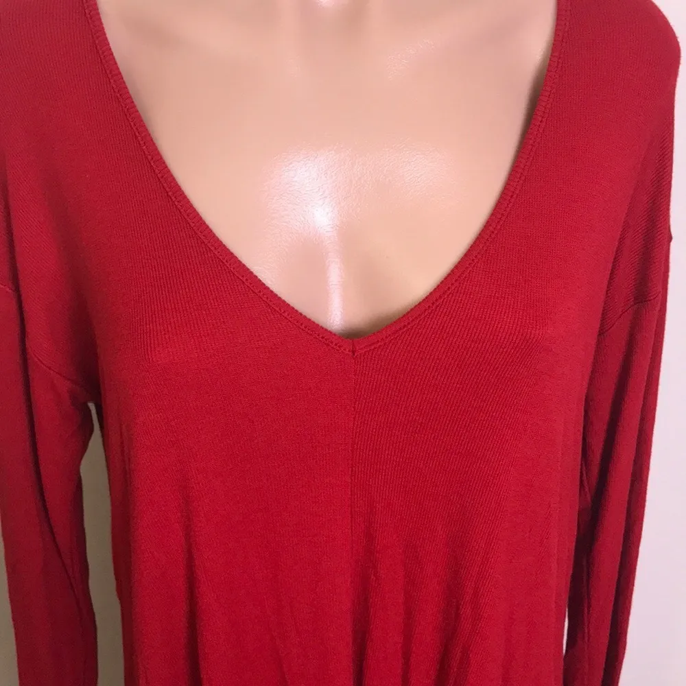 Anthropologie Bordeaux Red Ribbed Twist Front Top - Image 4